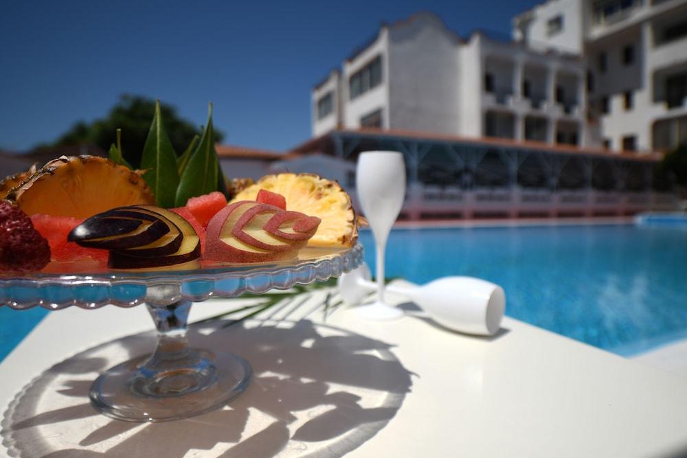 מונדרגונה International Resort מראה חיצוני תמונה