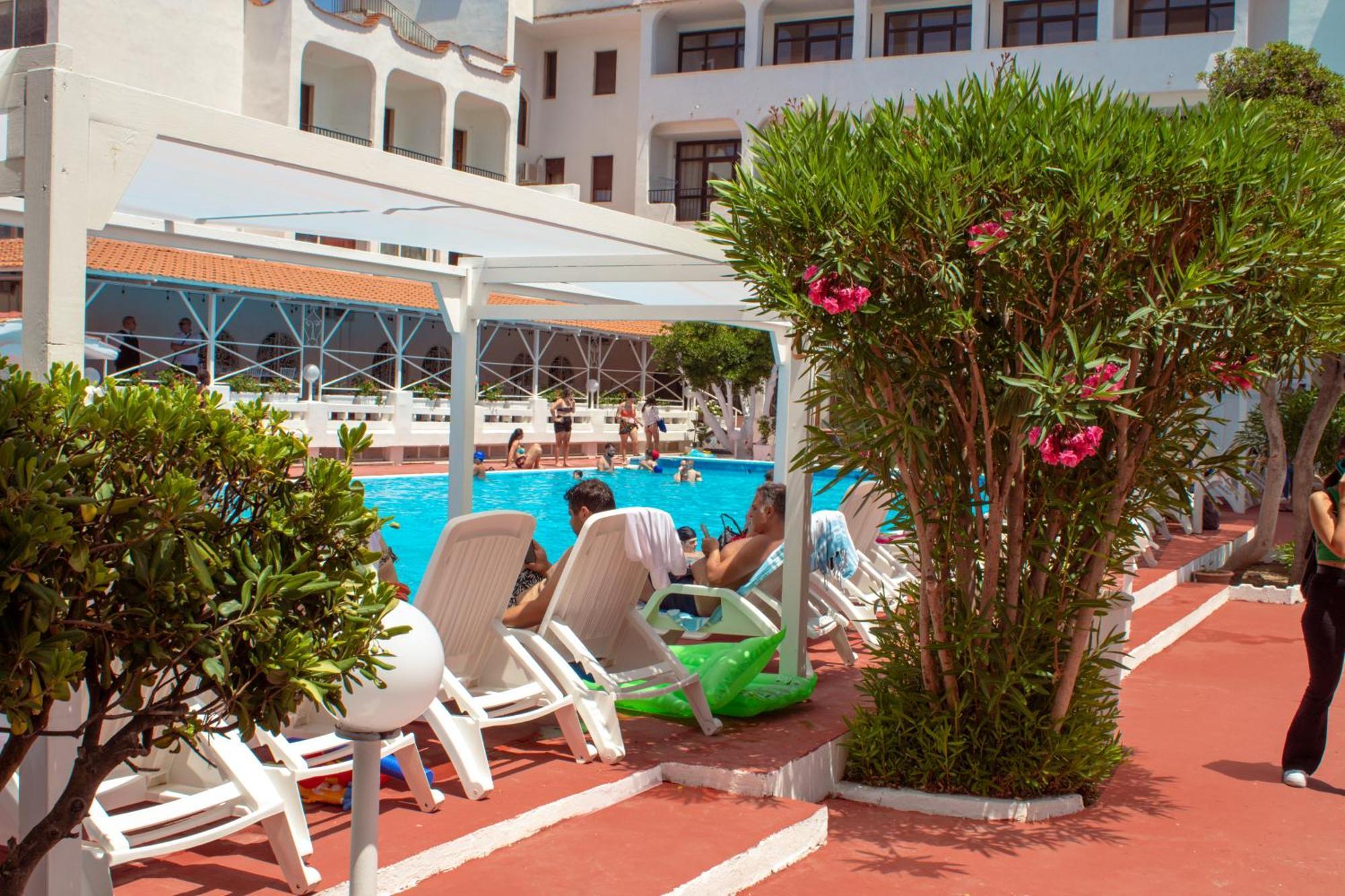 מונדרגונה International Resort מראה חיצוני תמונה
