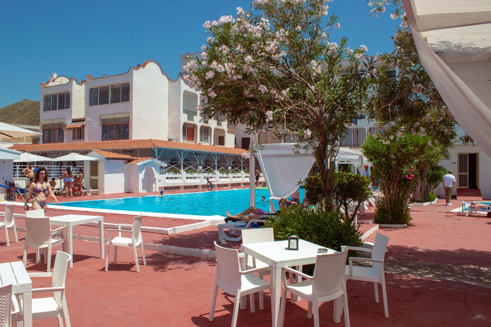 מונדרגונה International Resort מראה חיצוני תמונה