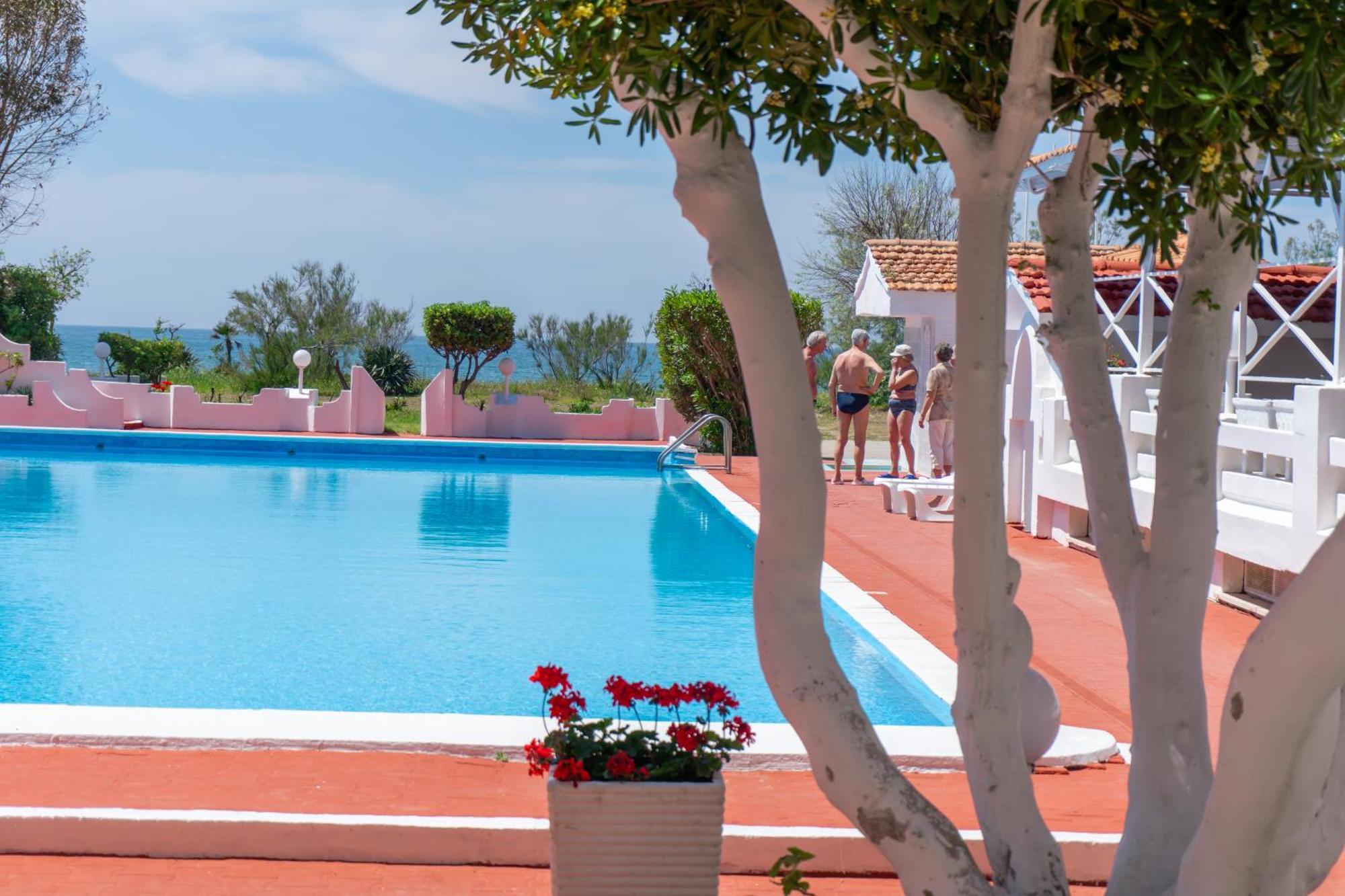 מונדרגונה International Resort מראה חיצוני תמונה